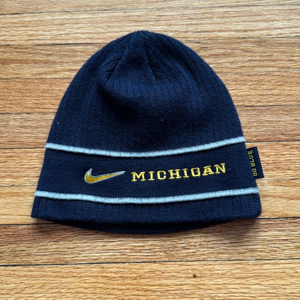 Vintage Nike Michigan Beanie / Nike Team / Y2K